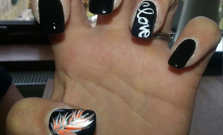 Freehand feather & love nail art