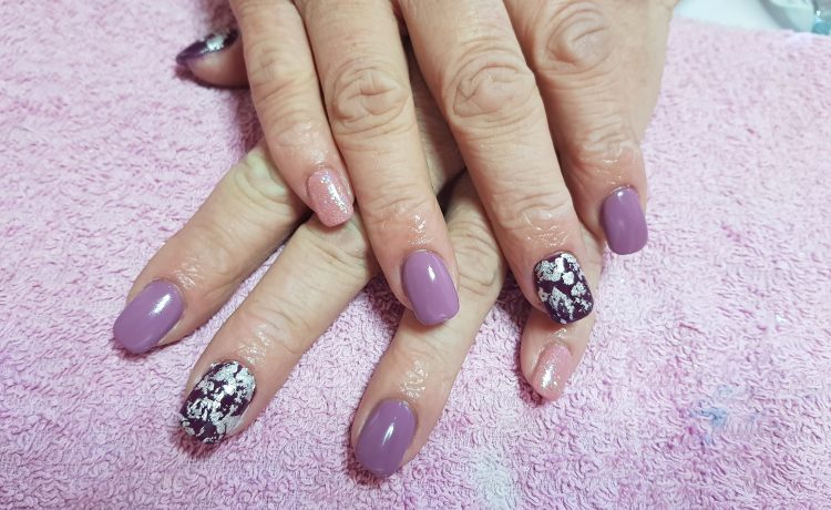 chrome nails